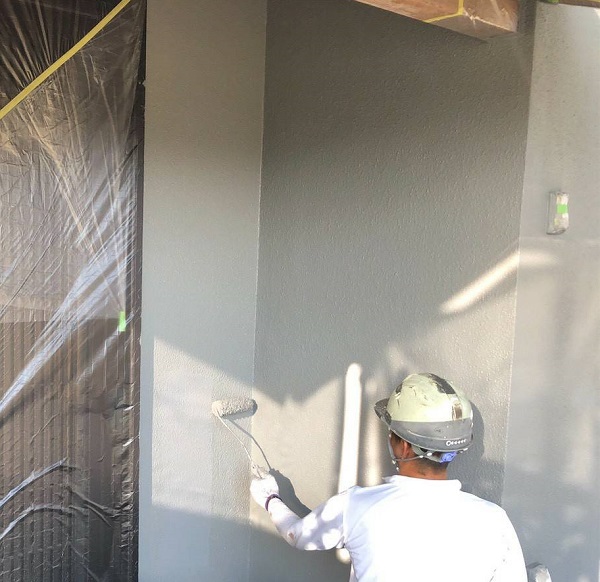 岡山県浅口市　外壁塗装　ひび割れ補修　下塗り、中塗り、上塗りとは