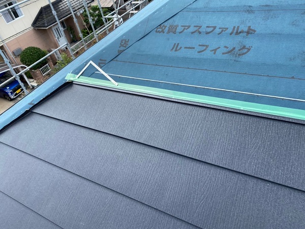 岡山県笠岡市　屋根重ね葺き工事　ガルバリウム鋼板 (1)
