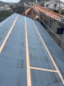 岡山県井原市　屋根重ね葺き工事(カバー工法)　屋根工事にはどんな種類がある (3)