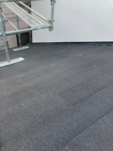 広島県福山市　雨漏り補修(屋根カバー工法)　雨漏りは放っておくと大変な事に!　ルーフィング、ガルバリウム鋼板とは (2)