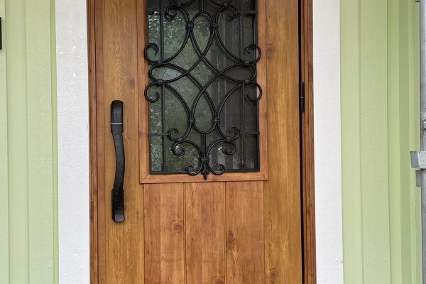 岡山県浅口市　玄関ドア取り替え工事　YKKドアリモ (1)