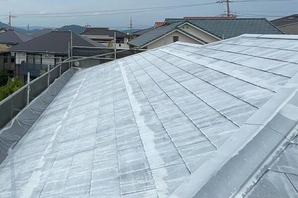 岡山県浅口郡里庄町　I様邸　屋根塗装　下塗り～タスペーサー設置 (3)