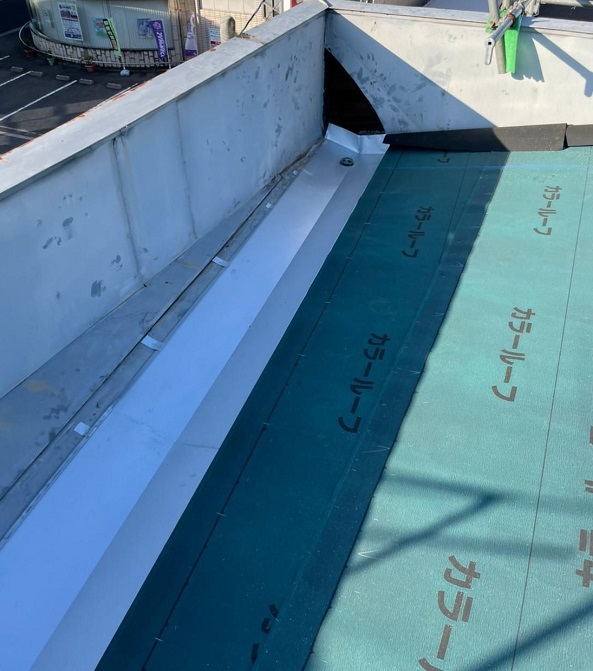 福山市・店舗｜屋根葺き替え工事・外壁塗装｜ガルバリウム鋼板への葺き替え (31)