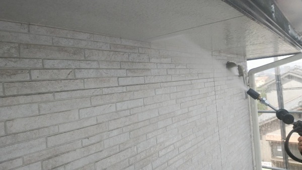 岡山県笠岡市・K様邸　外壁塗装　塗装前に高圧洗浄をしました！ (9)