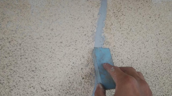 広島県福山市・S様邸　外壁塗装　ひび割れ補修　Uカットシール材充填工法 (10)