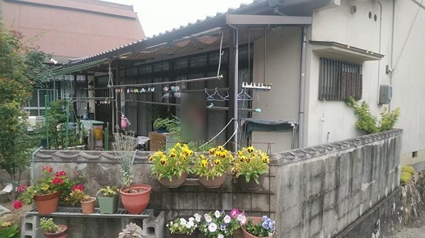 岡山県笠岡市・H様邸　外壁塗装　施工前の状態・高圧洗浄 (4)