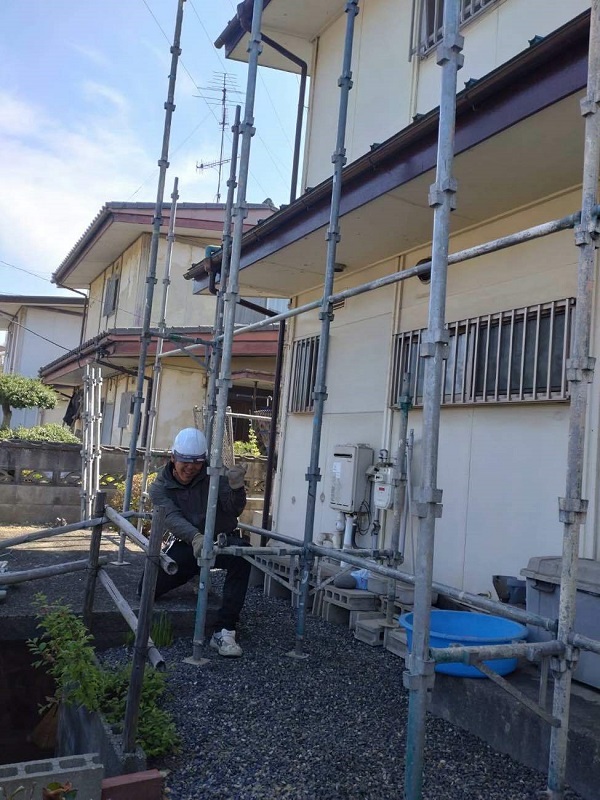 広島県福山市・K様邸　屋根塗装・外壁塗装　施工前の状態・足場設置・飛散防止ネット (3)