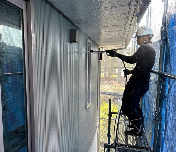 バイオ洗浄でカビ、苔を根こそぎ綺麗にしました！外壁塗装・屋根塗装(岡山県笠岡市・T様邸) (3)