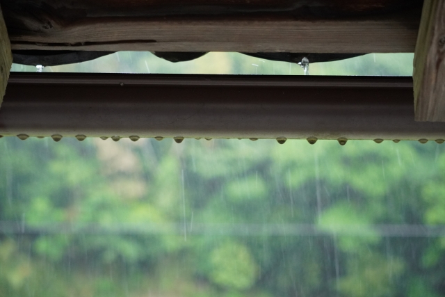 屋根 雨漏り