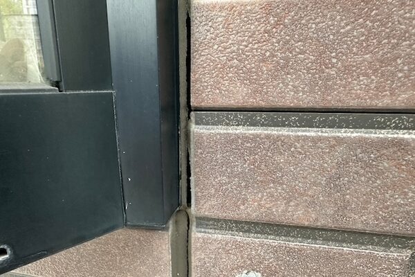 浅口市I様_現地調査_コーキング3