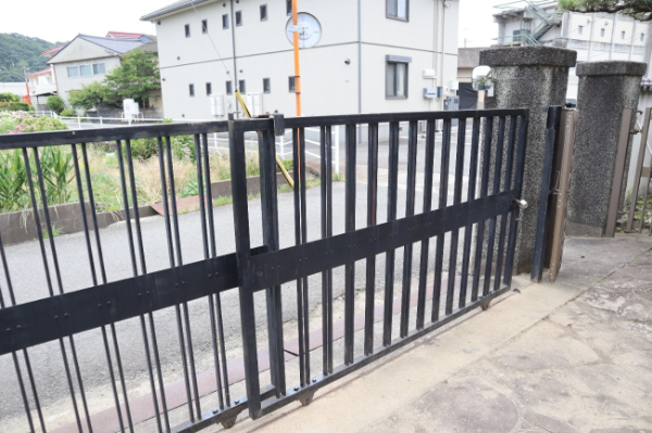 福山市S様_施工前門扉