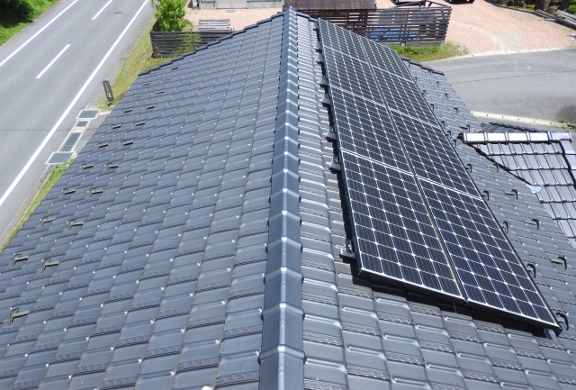 笠岡市 太陽光発電 屋根 工事
