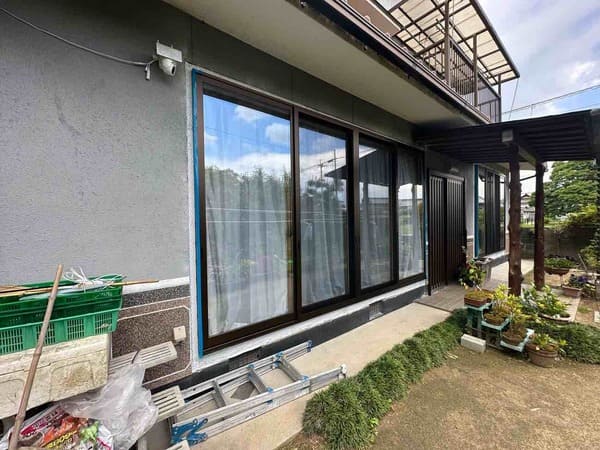 広島県福山市_外壁塗装_外壁工事_サッシ取り付け