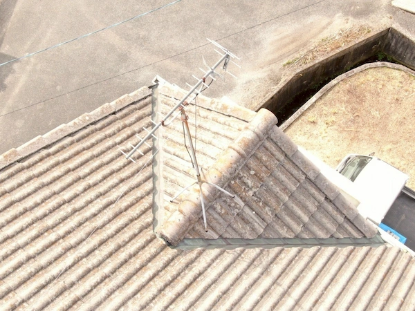 A様邸屋根アンテナ