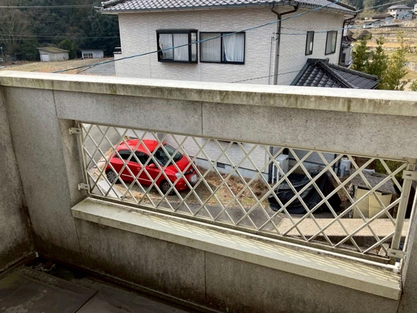 A様邸ベランダ手すりと格子