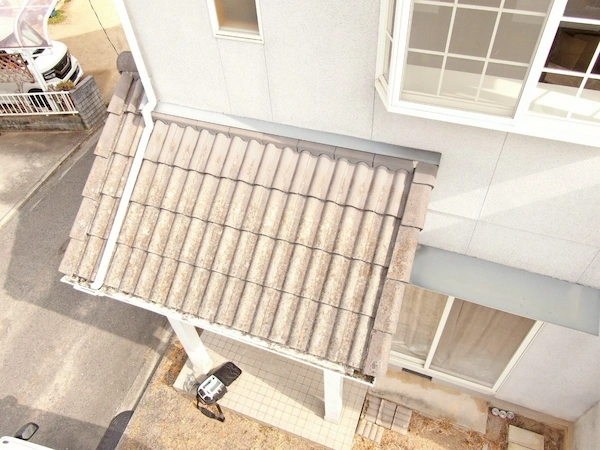 A様邸 玄関上屋根