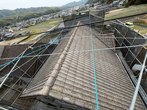 A様邸 屋根全体 洗浄前