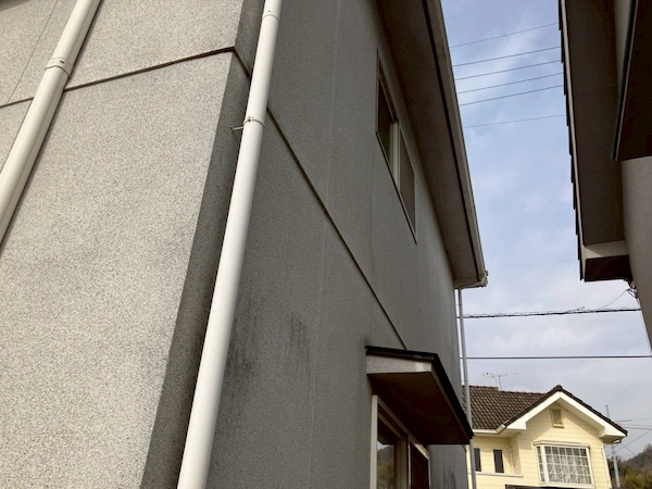 A様邸 軒下・庇・雨どい日陰部分